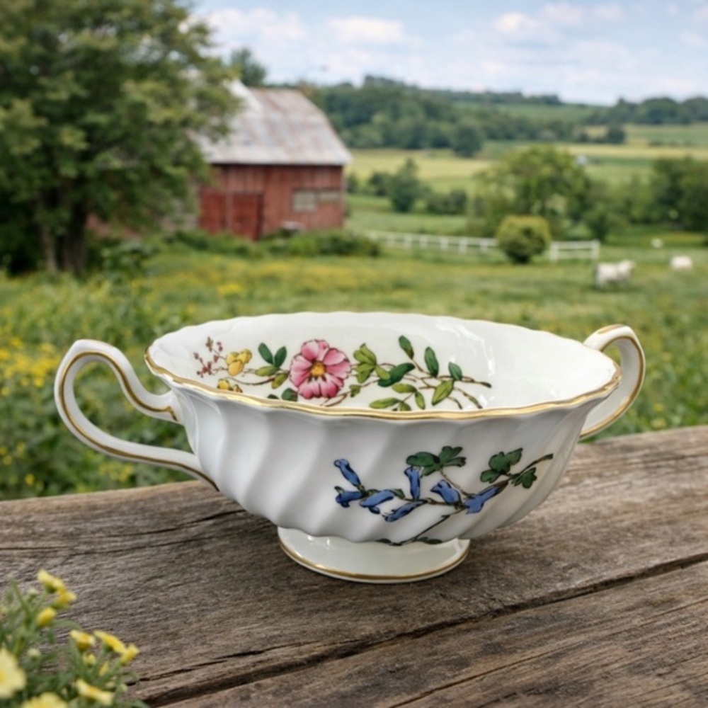 Minton Dainty Sprays Footed Cream Soup Bowl England Floral China Vintage 1973
